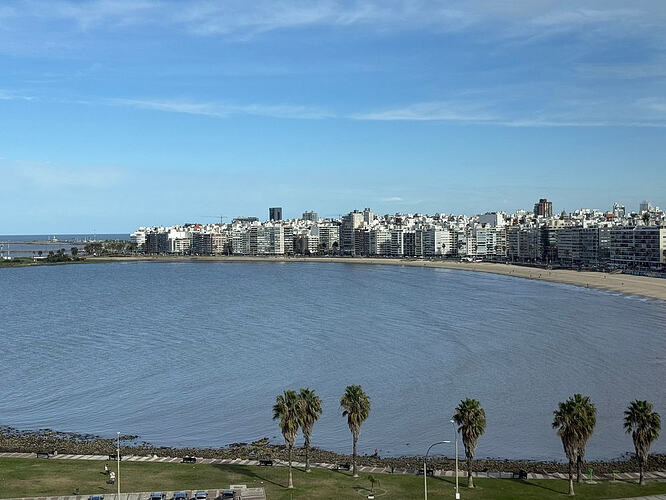 Hyatt Centric Montevideo Hotel vista para o Rio da Prata