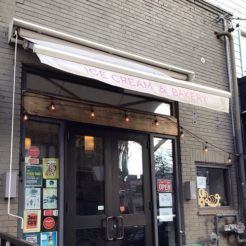 Bang Bang Ice Cream and Bakery, Toronto