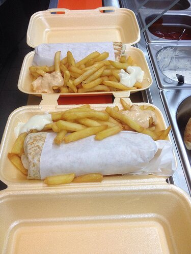 Chez Cleopatre (Tacoos -Burger)