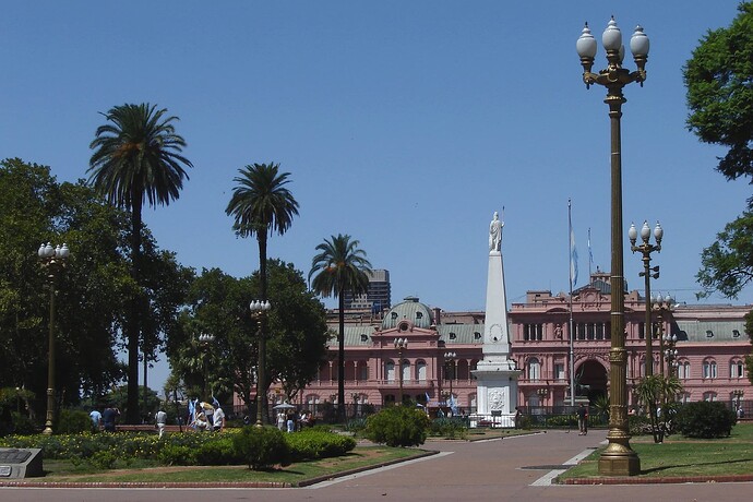 Plaza_de_Mayo_EZ