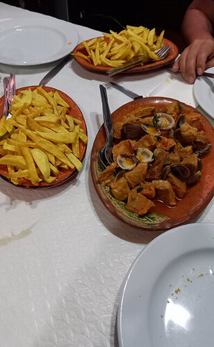 Quais são os restaurantes baratos em Reguengos de Monsaraz?