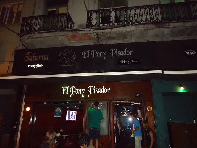 El Pony Pisador, Montevidéu