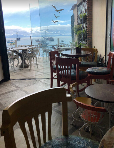 Qual o melhor restaurante em Búzios com vista para o mar?