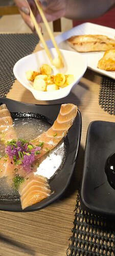 Onde comer em Olímpia à noite?