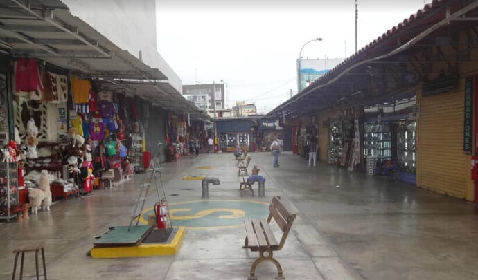 Quais são os melhores mercados e feiras locais para visitar no Peru?