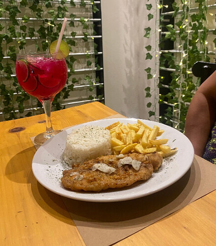 Qual o valor do almoço em Campos do Jordão?