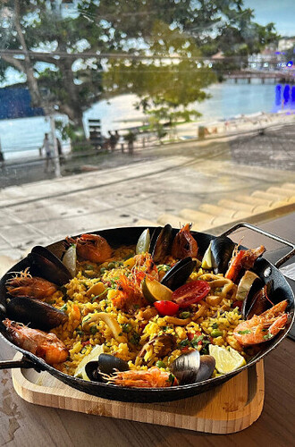 Qual o melhor restaurante em Búzios com vista para o mar?