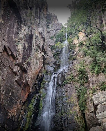Cachoeira Véu da Noiva