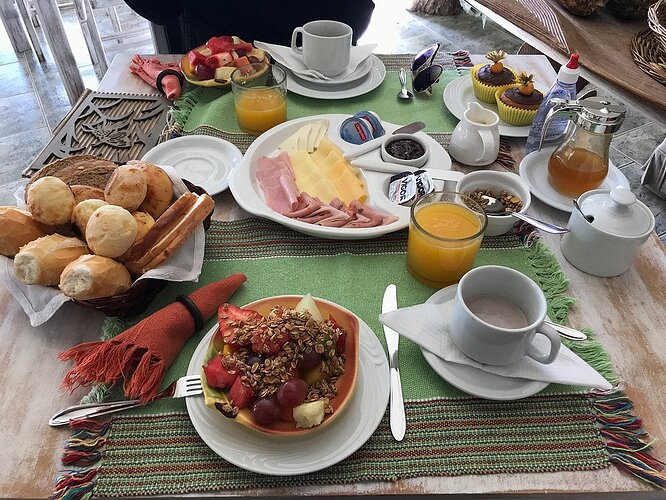 Café da manhã no Pousada Morada das Nuvens