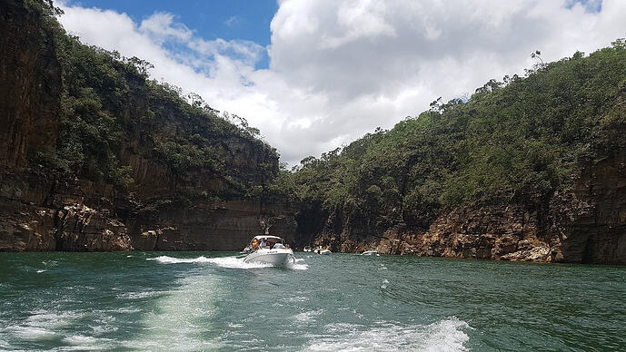 Passeio de lancha, Capitólio