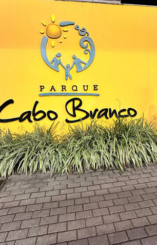 Quais são os restaurantes baratos em Cabo Branco?