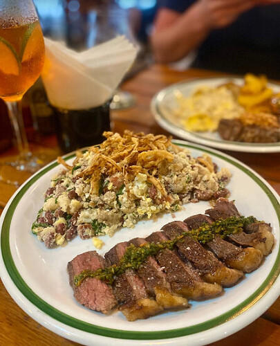 Quanto custa um jantar em Copacabana?