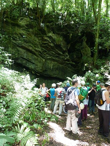 entrada-da-caverna-do-parque-intervales