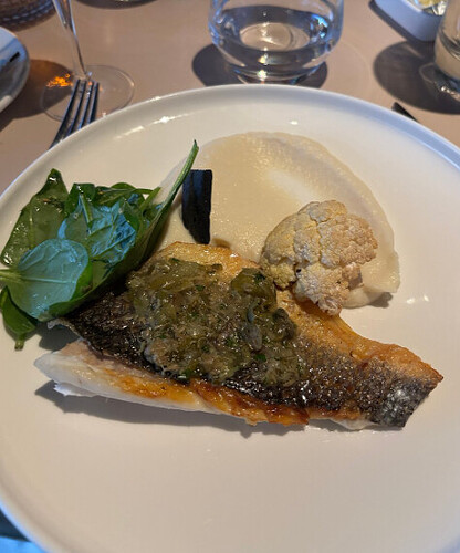 Como fazer para jantar na Torre Eiffel?