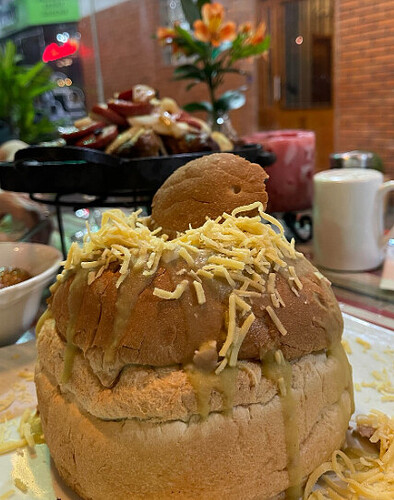 O que comer na rua coberta em Gramado?