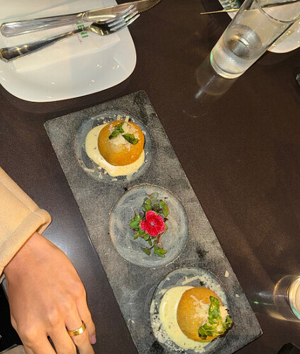 O que comer na rua coberta em Gramado?