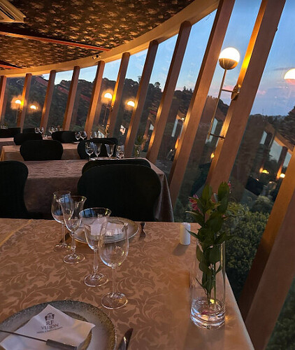 Quais são os melhores restaurantes em Gramado para jantar?