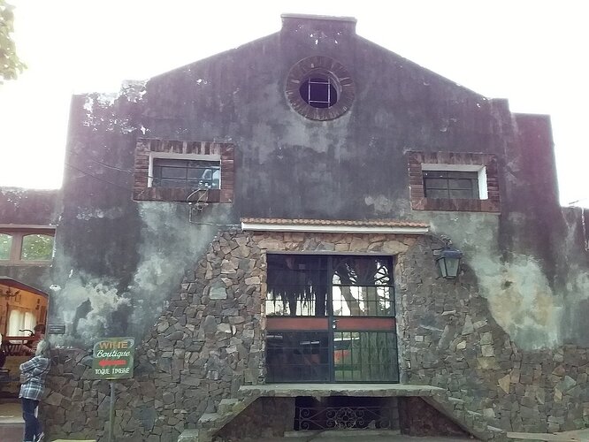 Vinos Finos Beretta, Montevidéu