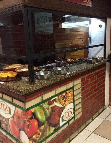 Quais são os melhores restaurantes em Gramado para jantar?