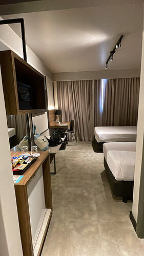 Hotel Deville Business Maringá