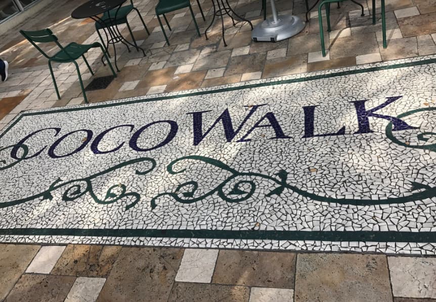 Onde fazer compras baratas em Miami? Tem algum outlet que vale a pena?