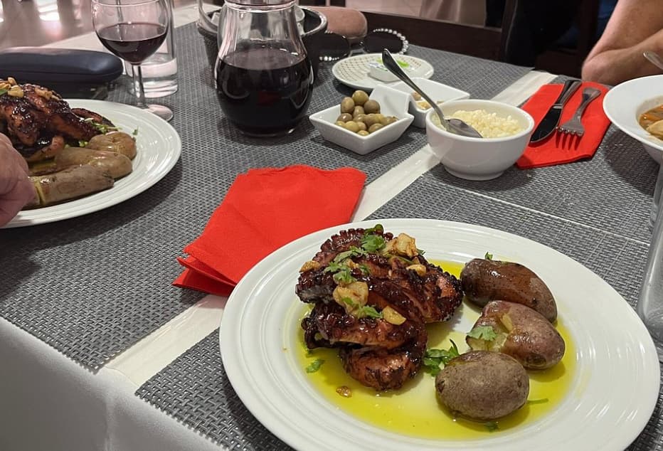 Quais são os restaurantes baratos em Reguengos de Monsaraz?