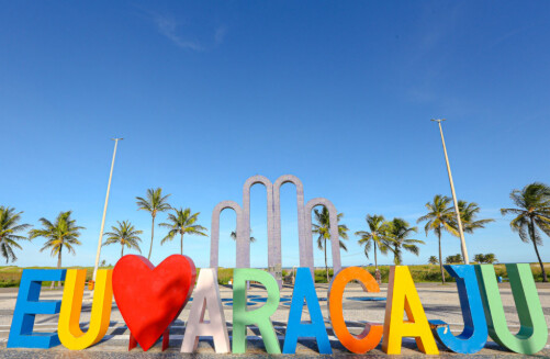 É possível alugar carro em Aracaju com facilidade?