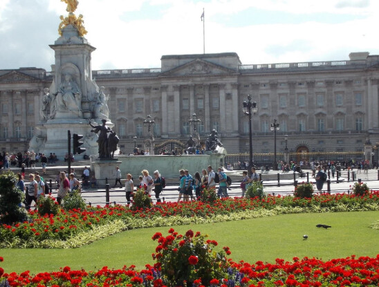 Como é o clima no Reino Unido em cada estação?