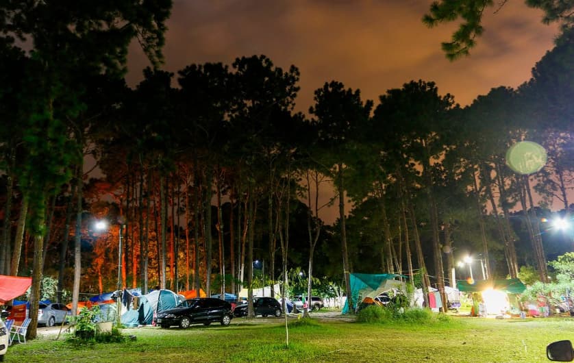 Quais são os locais para acampar em Balneário Camboriú?