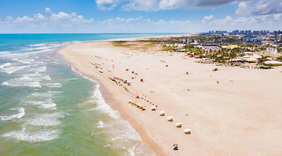 Qual a diferença entre as praias do litoral norte e sul de Sergipe?