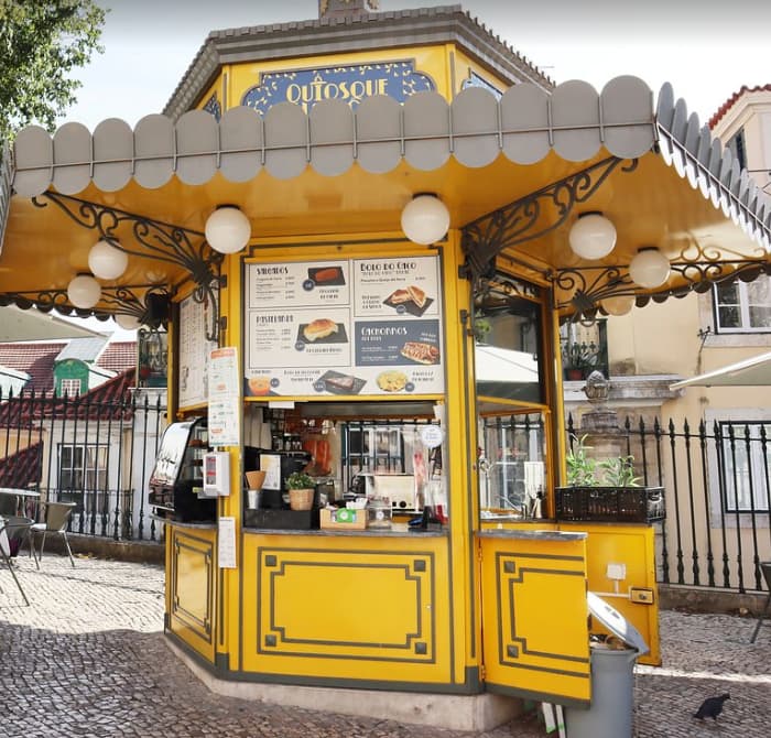 Quais são os restaurantes baratos em Santo Antônio de Lisboa?