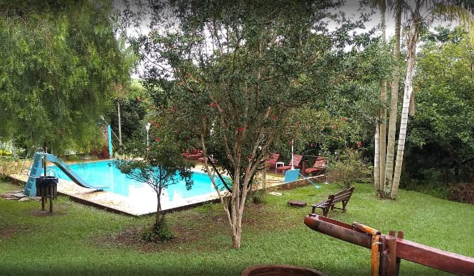 Onde posso acampar em Brotas?