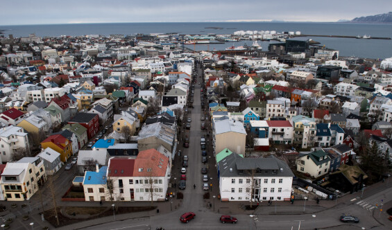 Qual é o salário mínimo da Islândia?