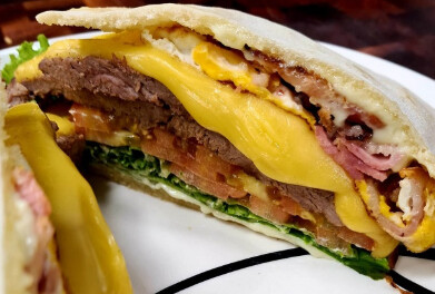 O que comer na rua coberta em Gramado?