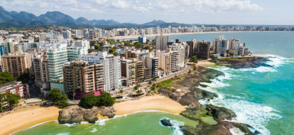 Dá para fazer um bate-volta saindo de Vitória para outros destinos legais no estado?