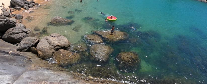 Quais são as melhores praias do Espírito Santo para quem busca tranquilidade?