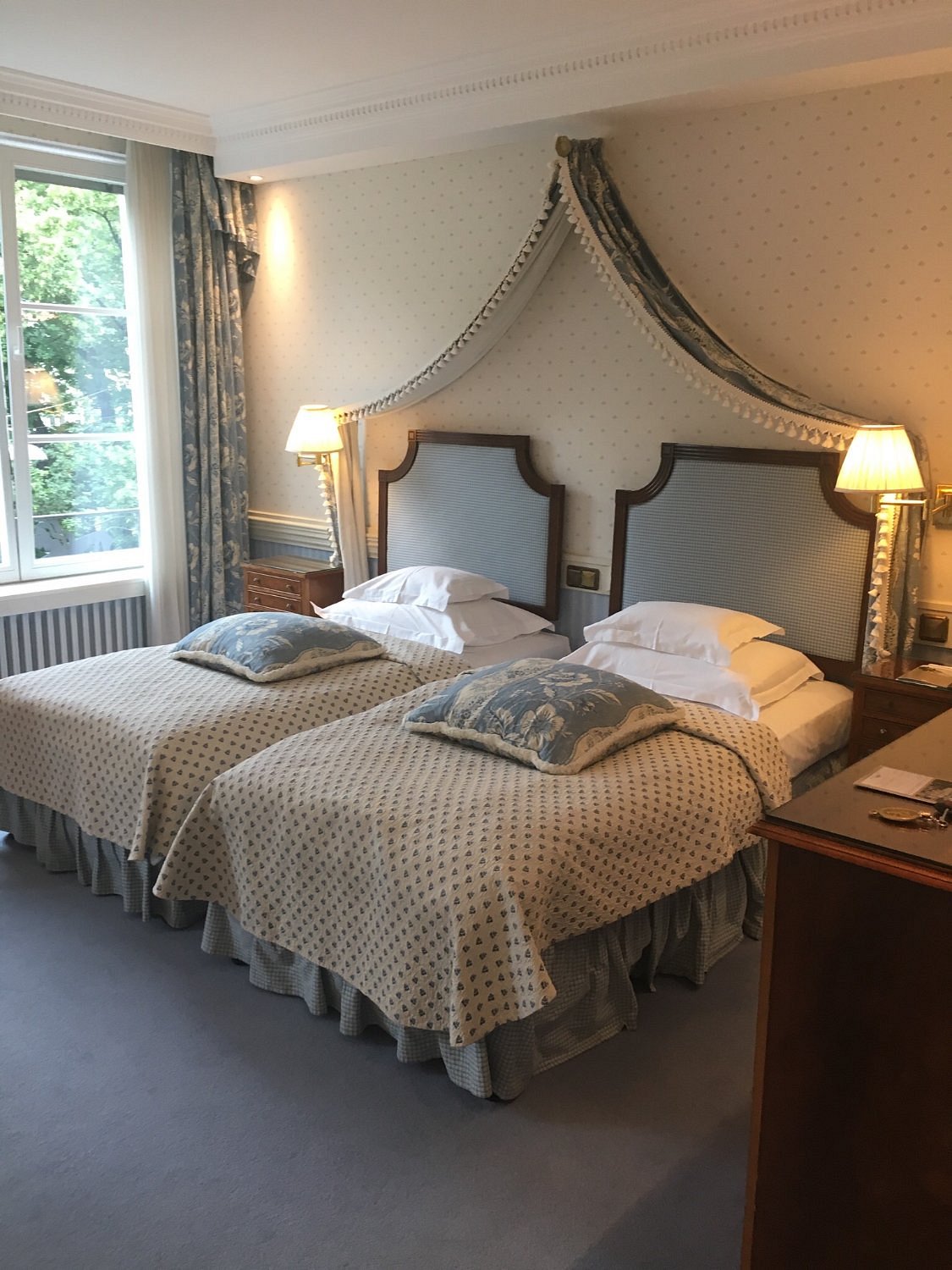 Bayerischer Hof Hotel quarto