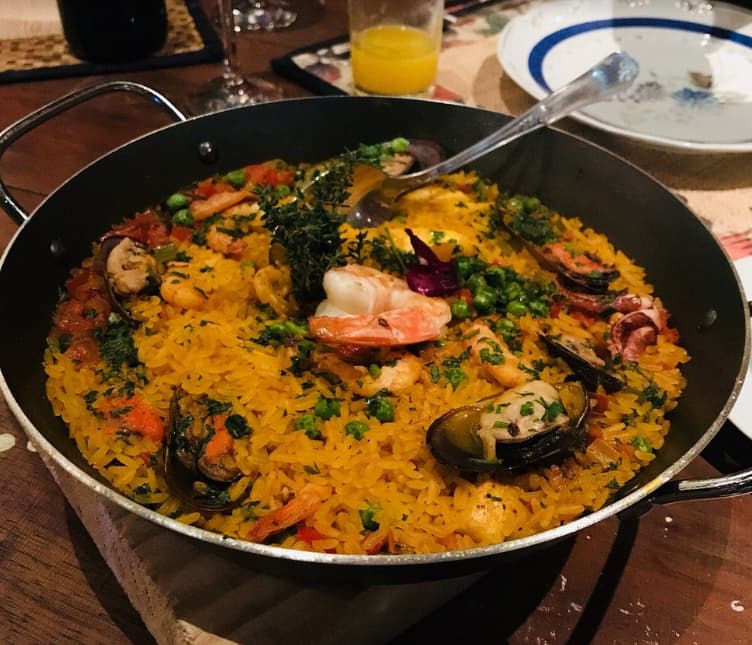 Quais são os restaurantes baratos em NH?