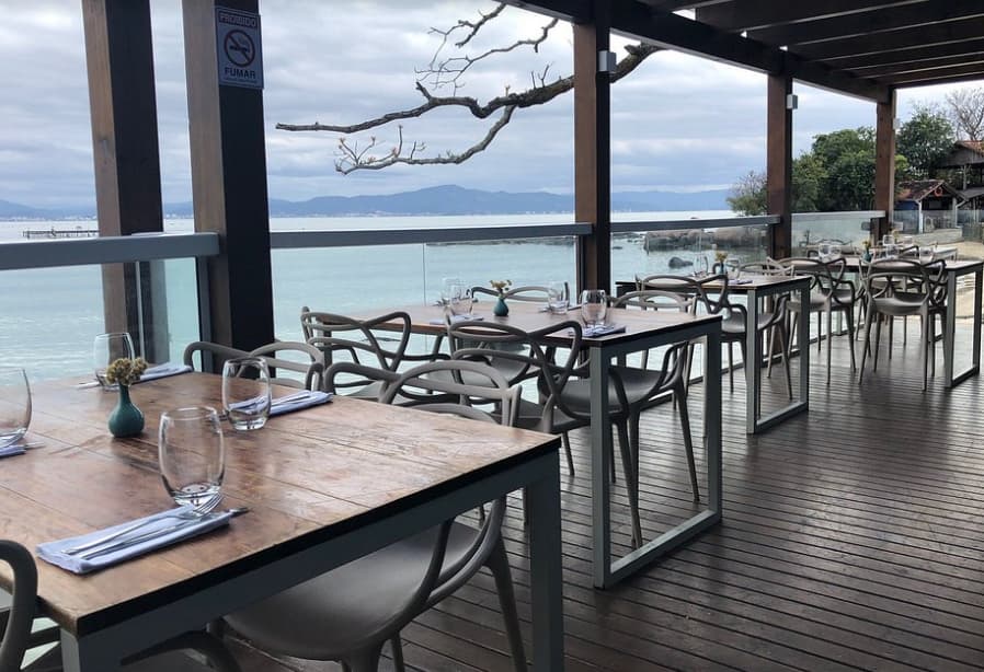 Quais são os restaurantes baratos em Santo Antônio de Lisboa?