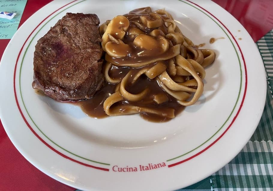 Quais são os melhores restaurantes em Canela para jantar?