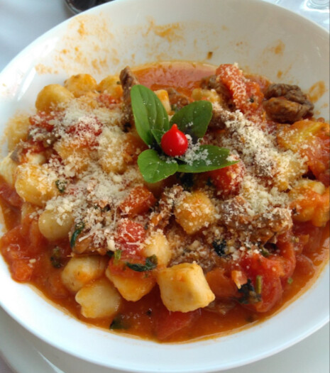 Quais são os melhores restaurantes Campos do Jordão no bairro Capivari?