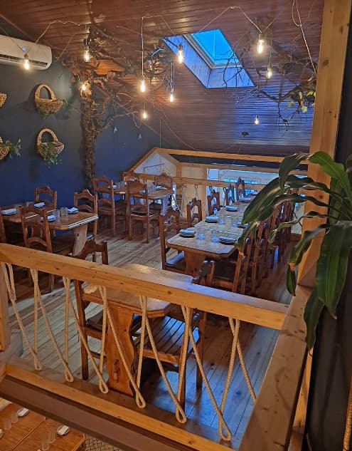 Quais são os restaurantes baratos em Santo Antônio de Lisboa?