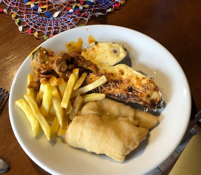 Quais são os restaurantes baratos em Santo Antônio de Lisboa?