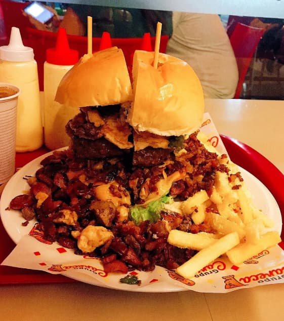 Quais são os melhores restaurantes baratos em Jatiúca, Maceió?