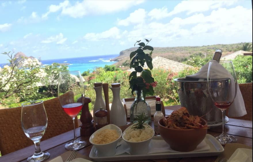 Quais são os melhores restaurantes de Fernando de Noronha?